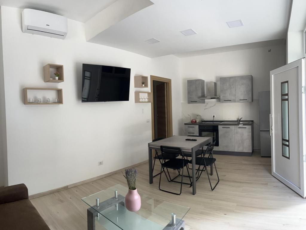 Villa Milano Apt. N. 1 Bagian luar foto